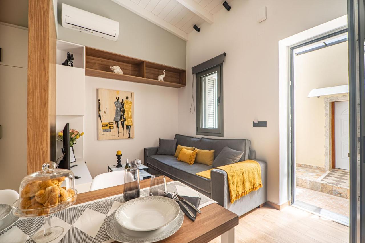 Antigone'S Lux Home 10Mins Walk To Beach, Old Town, City Ханя Екстериор снимка