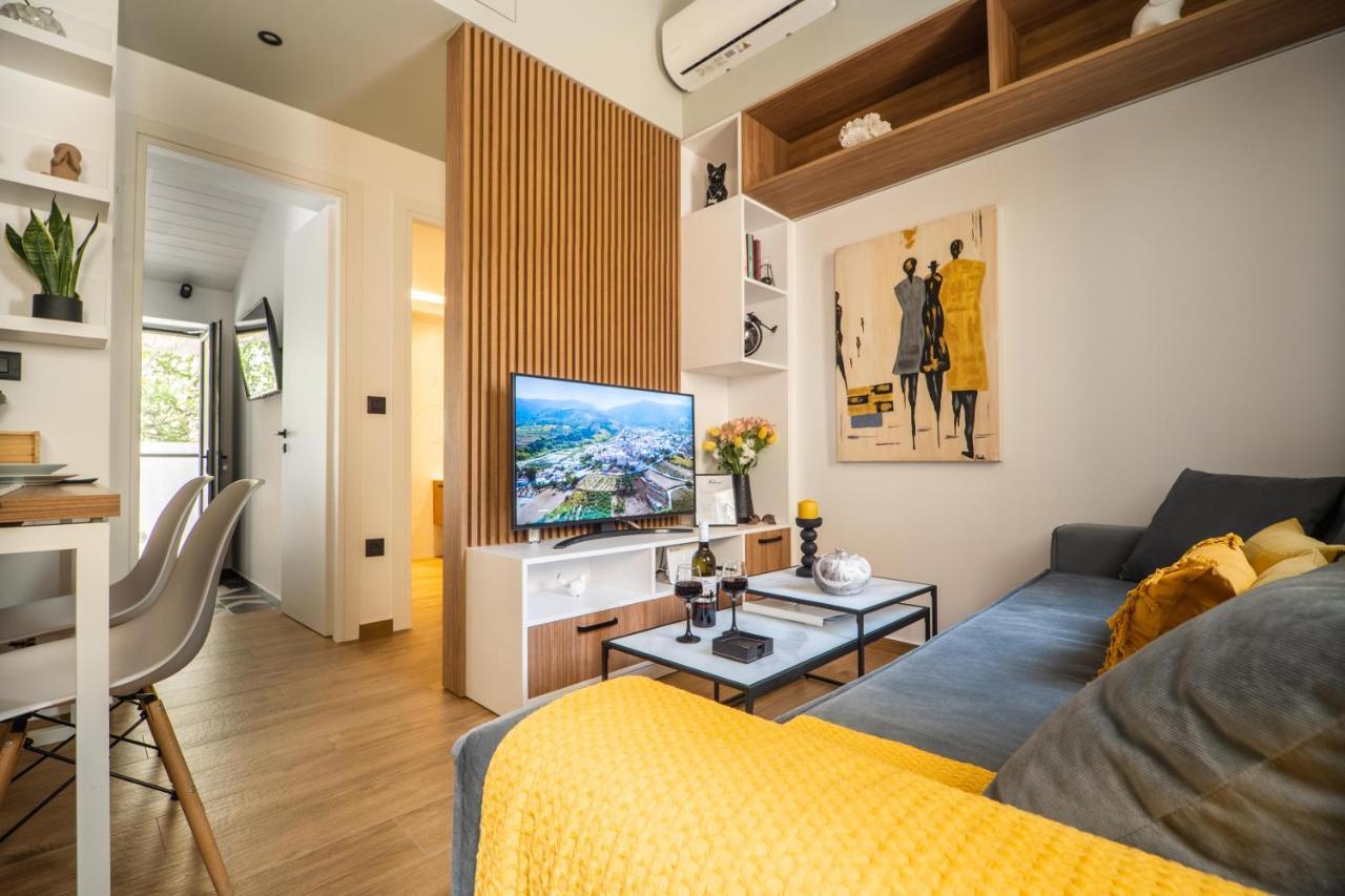 Antigone'S Lux Home 10Mins Walk To Beach, Old Town, City Ханя Екстериор снимка