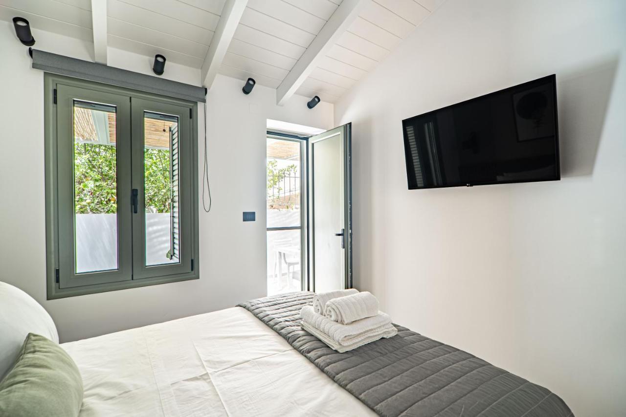 Antigone'S Lux Home 10Mins Walk To Beach, Old Town, City Ханя Екстериор снимка